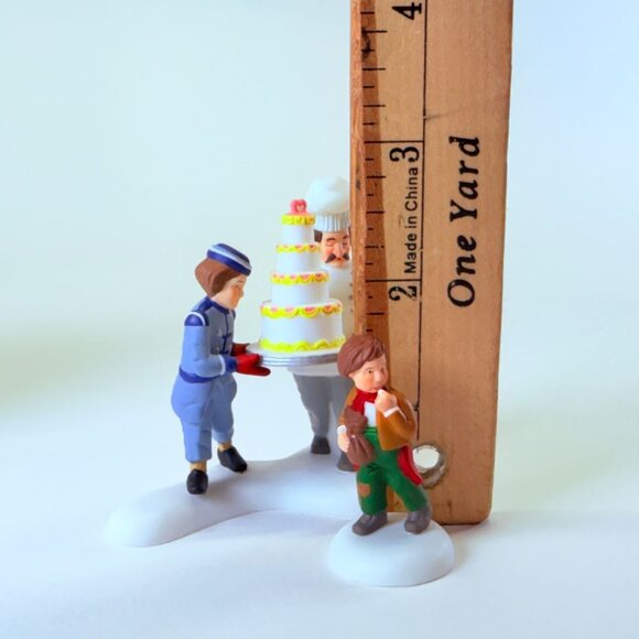 Dept 56 City Professions Postman & Dairy Delivery Man Set of 2 Figurines - Picture 12 of 13